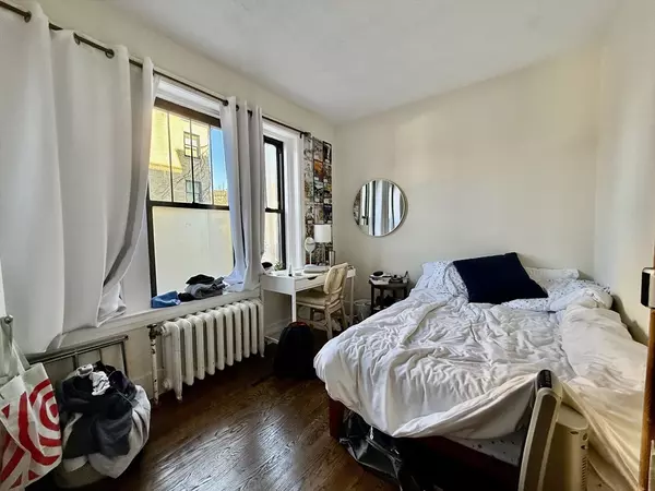Boston, MA 02215,452 Park Dr #4