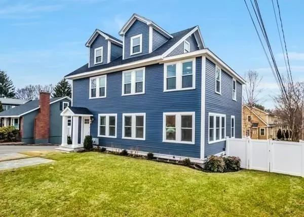 Wellesley, MA 02482,31 Oak Street #2