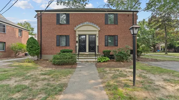 6 Pierce Rd #6, Watertown, MA 02472