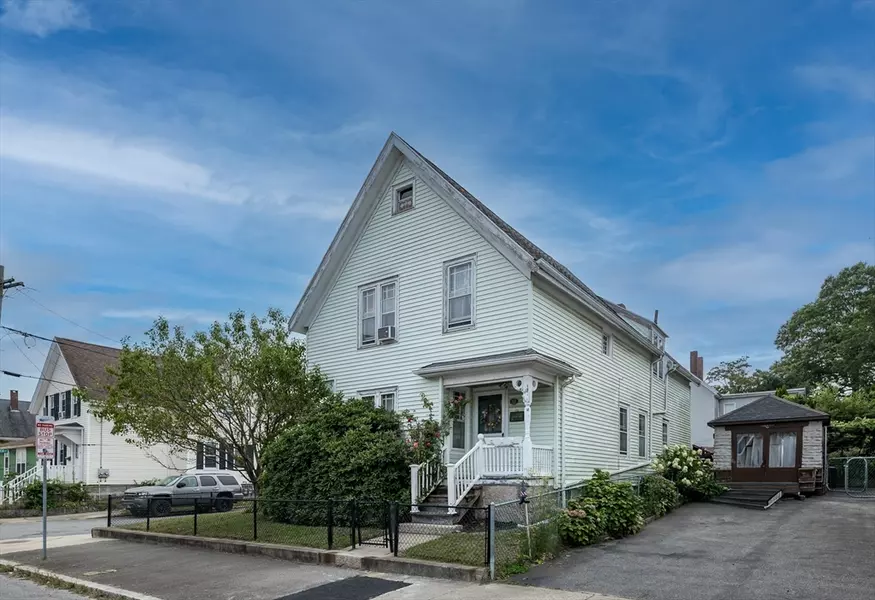 255 Dartmouth St, New Bedford, MA 02740