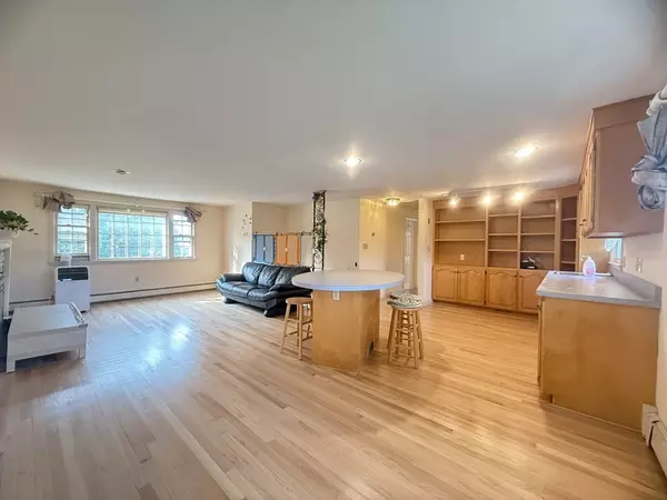 Lexington, MA 02420,45 Bernard St