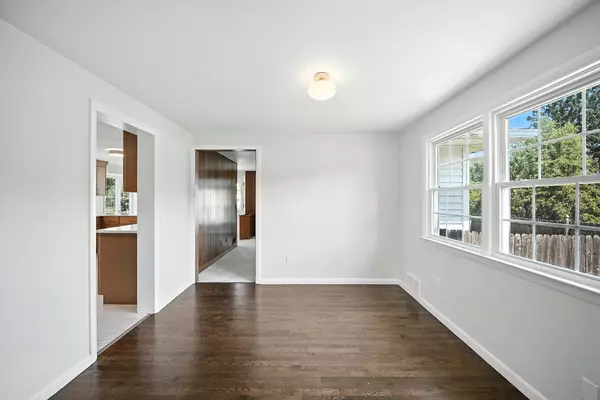 Springfield, MA 01129,76 Clydesdale Lane