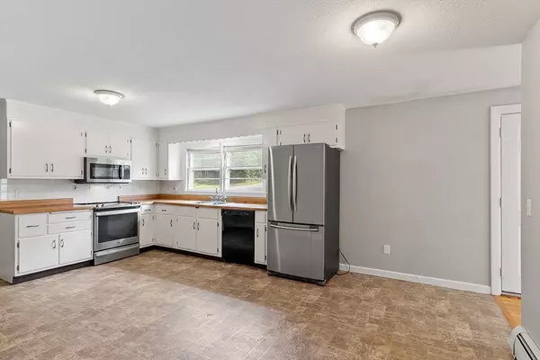 Lancaster, MA 01523,374 Mill St Ext