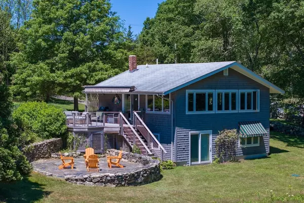 Westport, MA 02790,1404 Drift Road