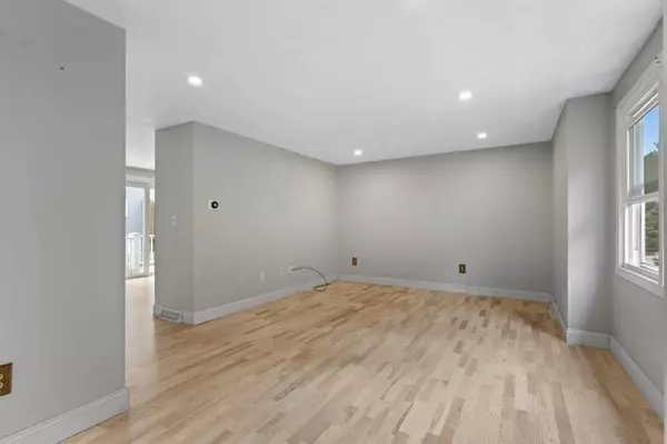 Hopkinton, MA 01748,24 Pinecrest Vlg #24