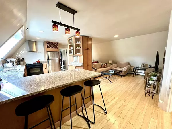 Watertown, MA 02472,40 Laurel St #3