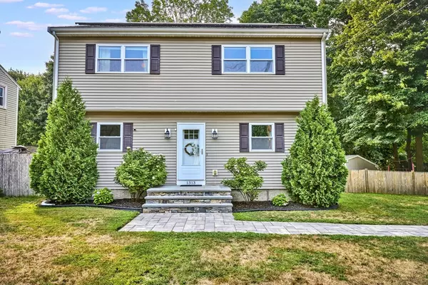1313 Old Pleasant St, Bridgewater, MA 02324