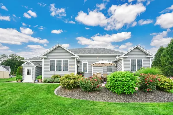 Agawam, MA 01030,60 Farmington Cir