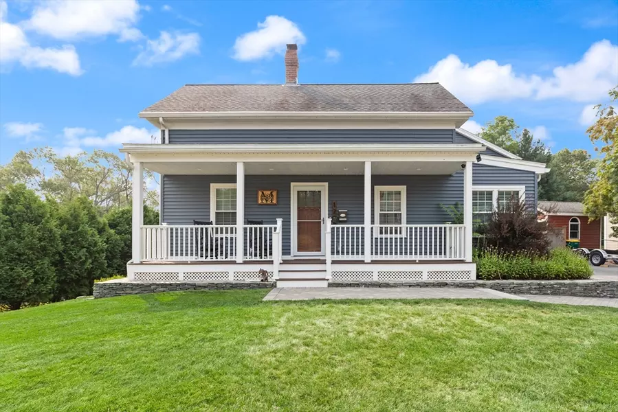 12 Garden St, Woburn, MA 01801