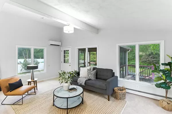 Bedford, MA 01730,96 Hartwell Rd