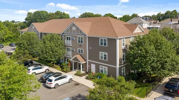 205 Elm St #206, Quincy, MA 02169