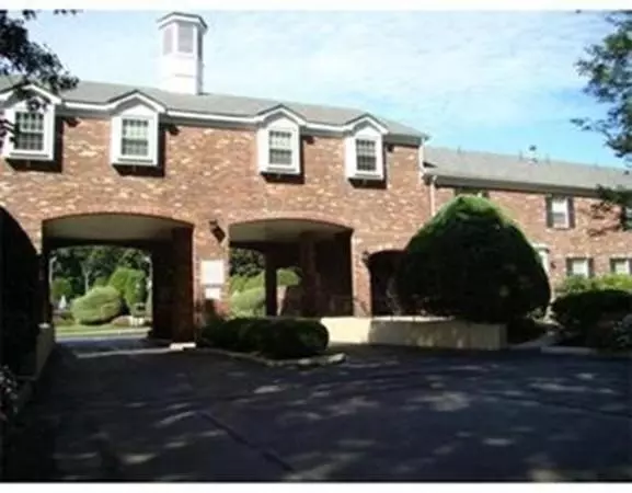 Framingham, MA 01701,1203 Edgel #1203