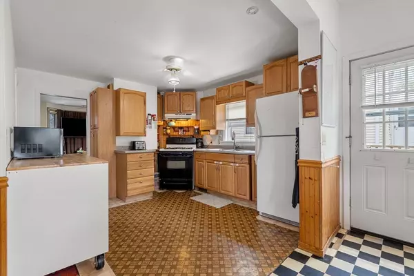 Lynn, MA 01902,194 Fayette St