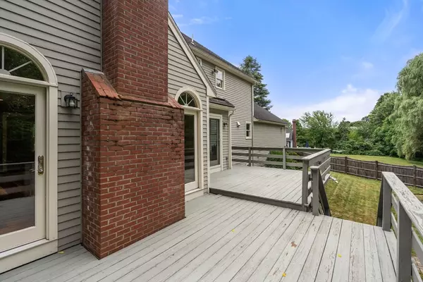 Westborough, MA 01581,8 Piccadilly Way