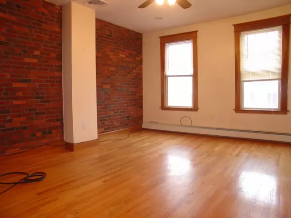 527 East 3rd St #2, Boston, MA 02127