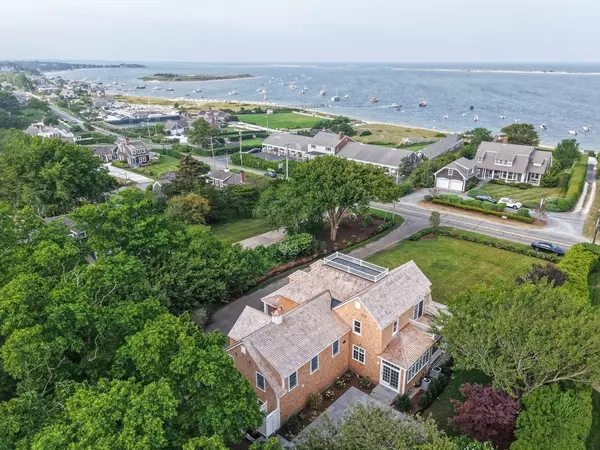 Chatham, MA 02633,169 Shore Rd.