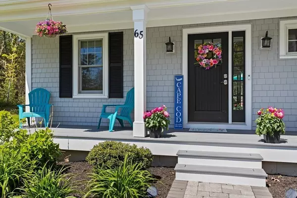 Falmouth, MA 02536,65 Saint Marks Rd