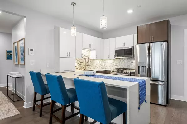 2 Cliveden St #503E, Quincy, MA 02169
