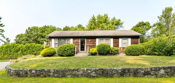Acushnet, MA 02743,649 Middle Rd