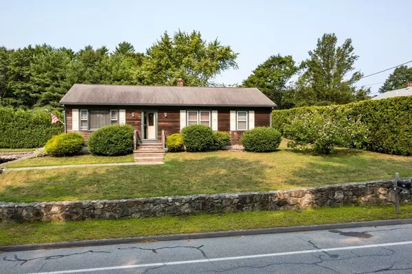 Acushnet, MA 02743,649 Middle Rd