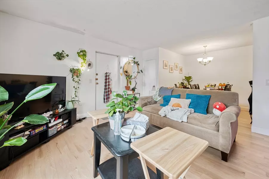 780 Willard St #C11, Quincy, MA 02169