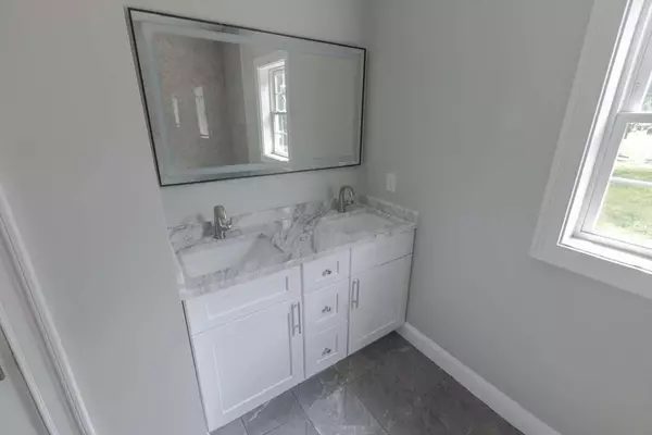 217 Prospect St, Auburn, MA 01501