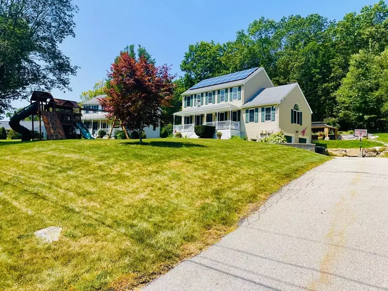 44 Camile Rd, Webster, MA 01570