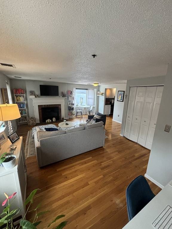 19 Main St #D, Boston, MA 02129