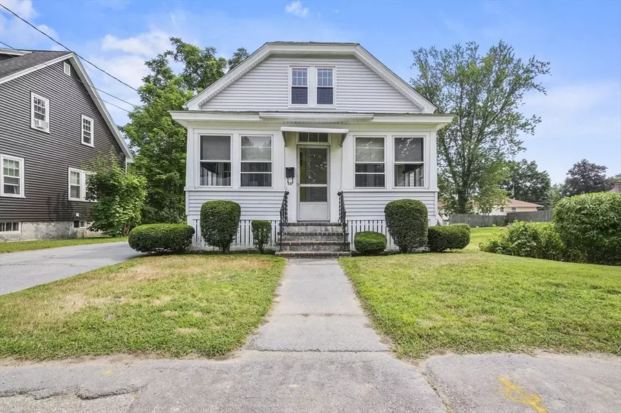 38 Marshall Avenue, Lowell, MA 01851