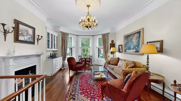 Boston, MA 02116,461 Beacon Street #1