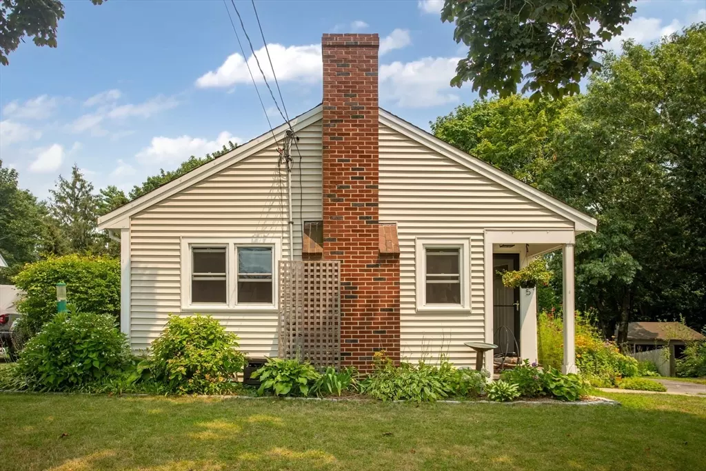 Plymouth, MA 02360,105 Standish Ave