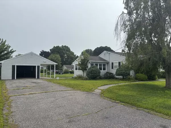 Chicopee, MA 01013,81 Poplar St