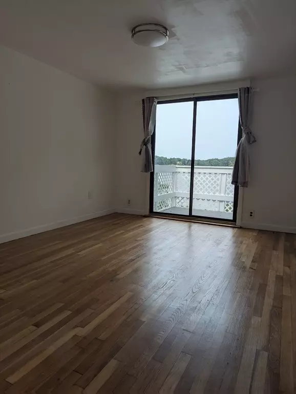 Weymouth, MA 02189,144 Lake Shore Drive
