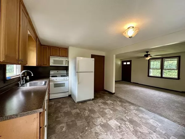 East Longmeadow, MA 01028,50 Gates Ave