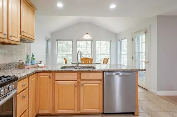 Atkinson, NH 03811,18 Eldon Way #A