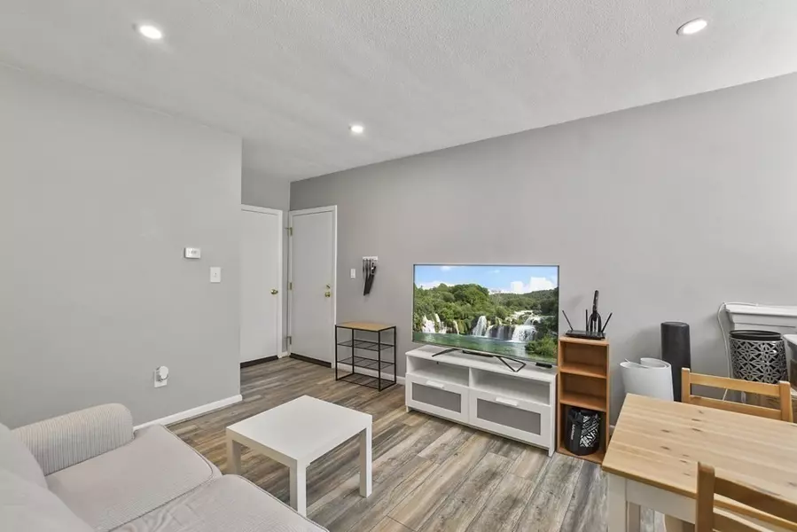 180-A River Street #10, Waltham, MA 02453