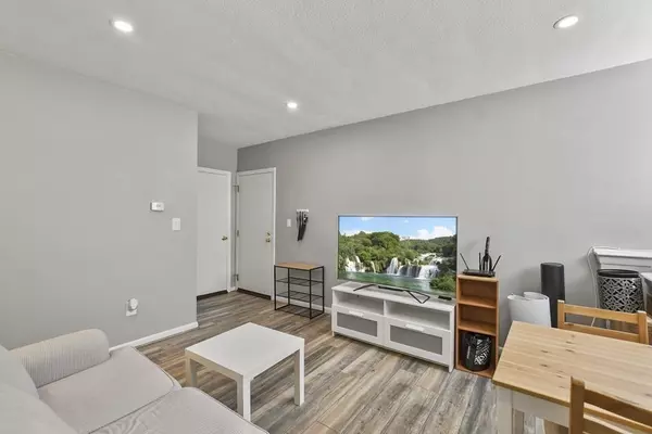 180-A River Street #10, Waltham, MA 02453