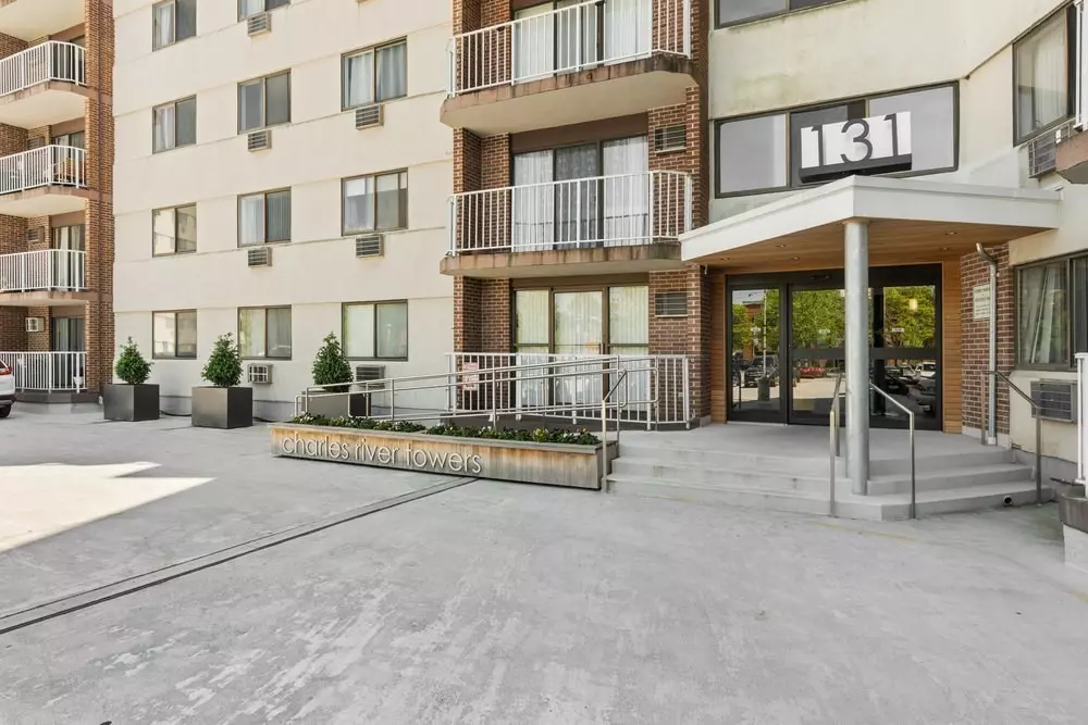 Watertown, MA 02472,131 Coolidge Ave #122