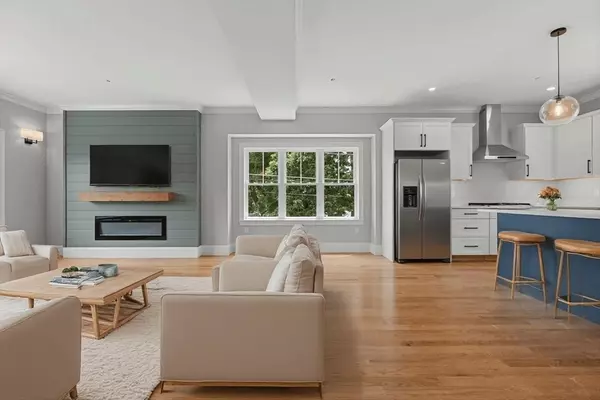 Mansfield, MA 02048,22 Pleasant #A