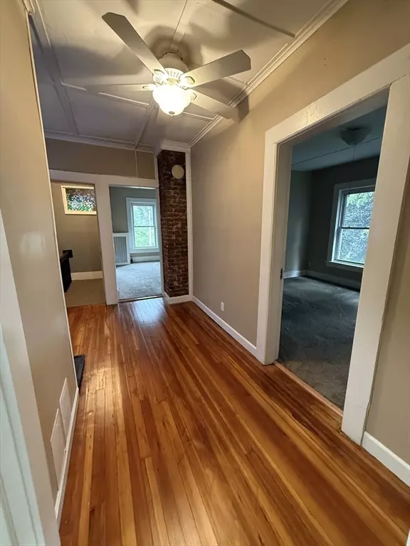Chicopee, MA 01020,52 Harvard St #2