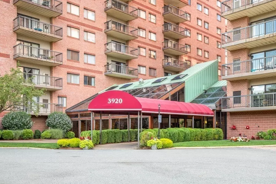 3920 Mystic Valley Pkwy #1119, Medford, MA 02155