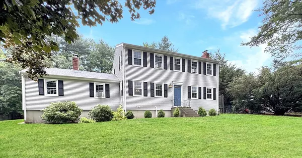 125 Longhill Rd, Franklin, MA 02038