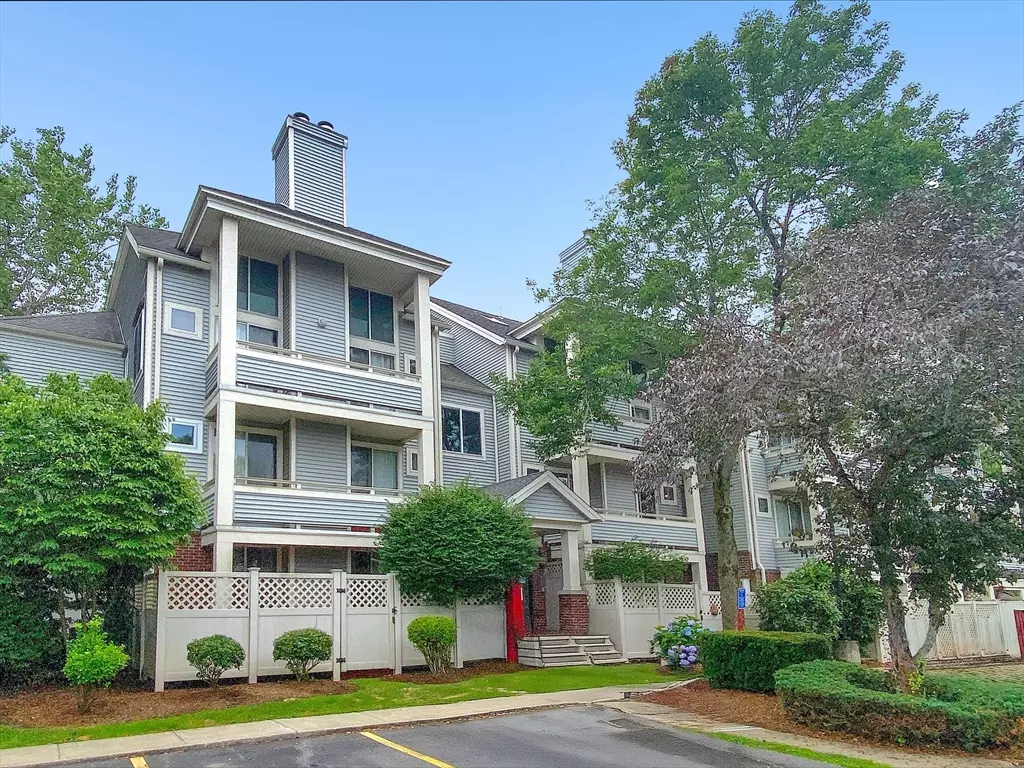 Quincy, MA 02169,200 Falls Blvd #A304