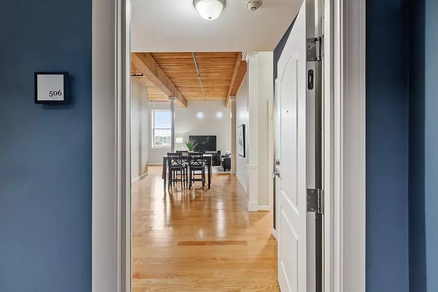 52 Lawewnce Dr. #M506, Lowell, MA 01854