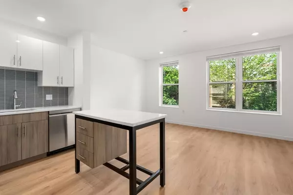 40 Centre St #306, Brookline, MA 02446