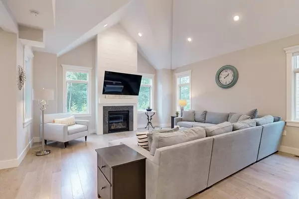 Medfield, MA 02052,3 Hennery Way Bld E #3