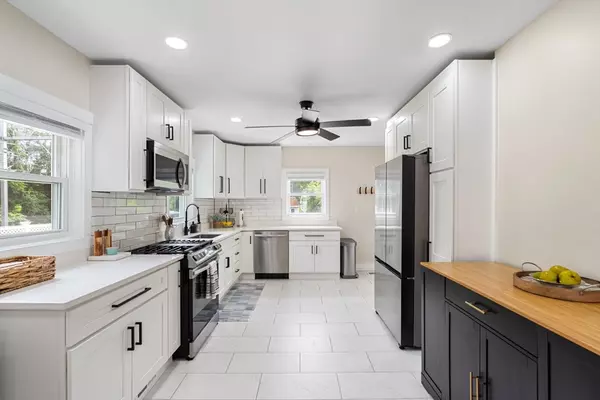 Mansfield, MA 02048,48-50 George Street