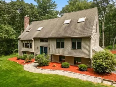 170 Millville Rd, Mendon, MA 01756