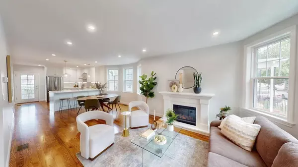 Medford, MA 02155,10 Lewis St #2