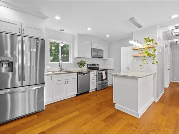 Westborough, MA 01581,48 High St Ext